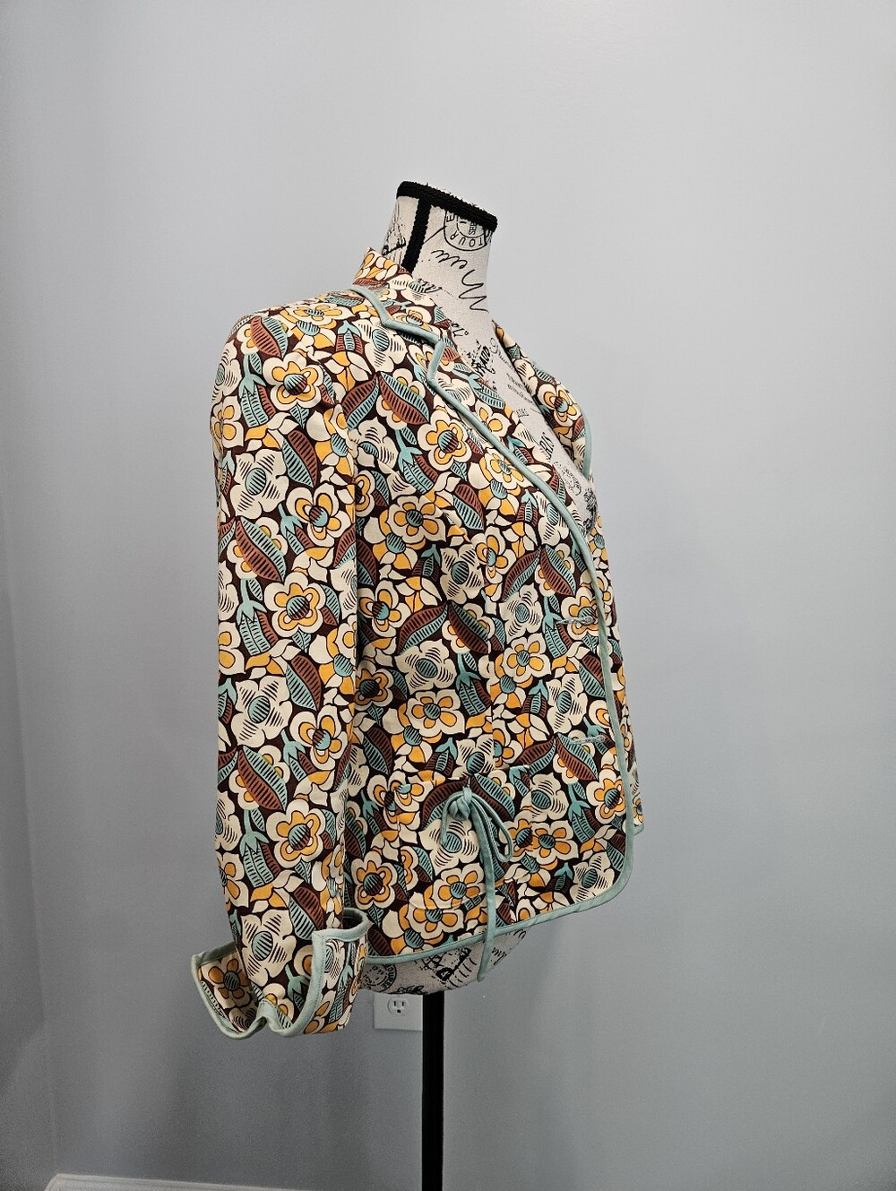 Jade Floral Blazer in Cream, Yellow & Teal Trim